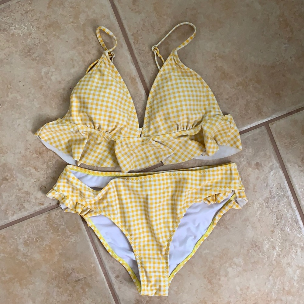 Gingham Ruffle bikini